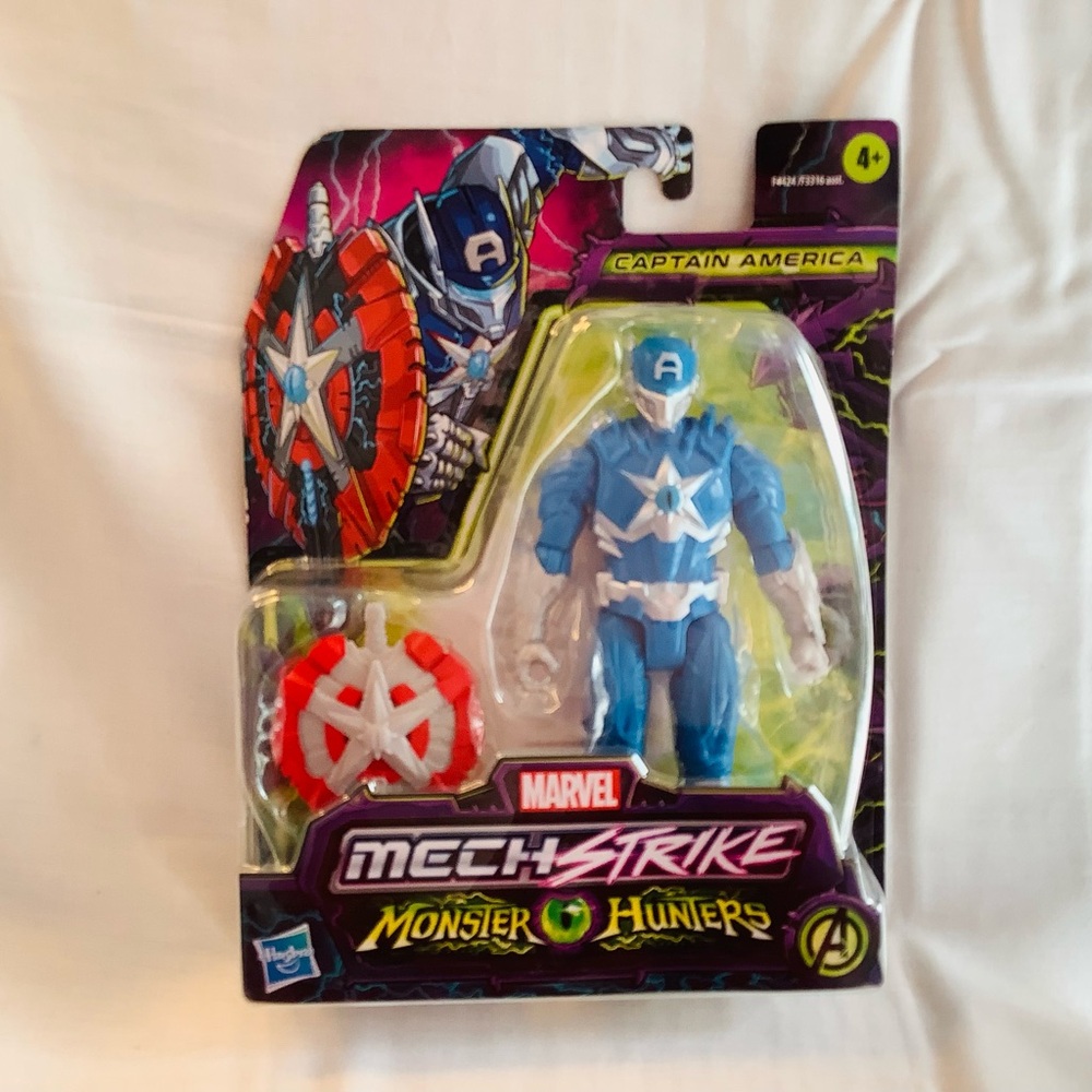 Mech Strike Monster Hunters Captain America Marvel Action Figure, NIB